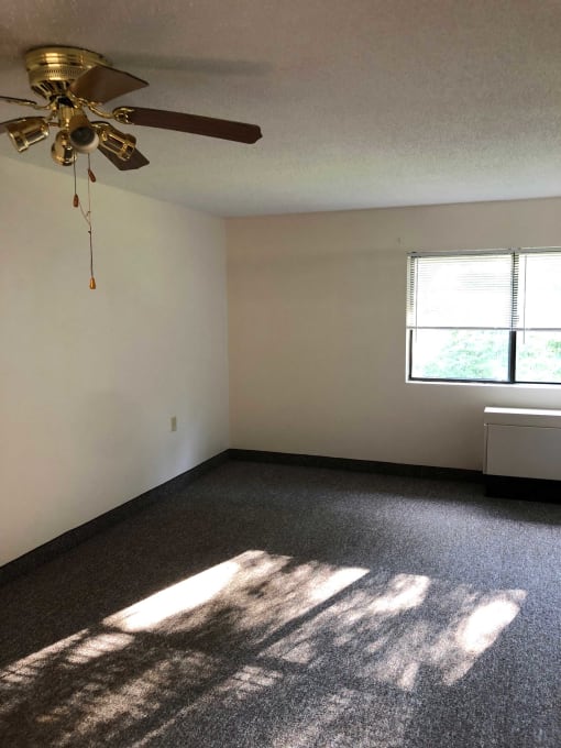 Empty Bedroom at Edinlake Apartments, Edinboro  