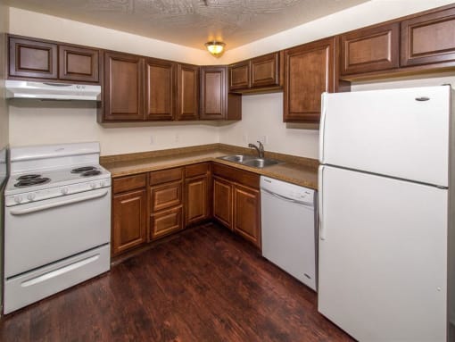 Fully Equipped Kitchen With Modern Appliances at Rio Verde Apartments, Cottonwood, 86326