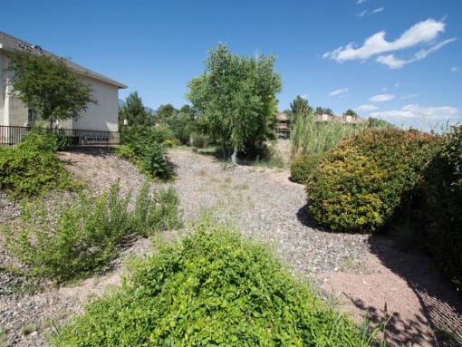 Courtyard Garden Space at Sagewood Apartments, Cottonwood, 86326