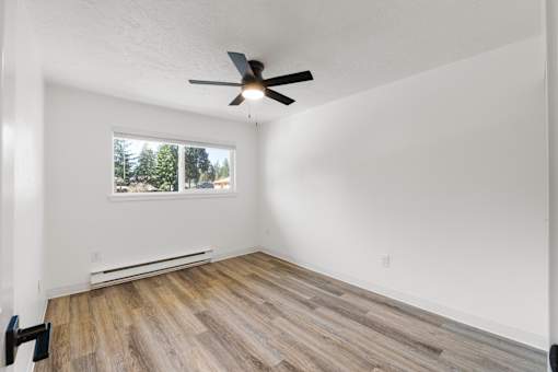 Bedrooms all have ceiling fans