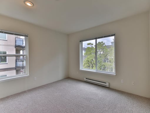 Living room  at Charbonneau Apartments in Seattle, WA 98101