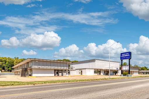 Ponca City Apartments