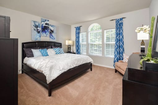 Bedroom with Large Bed at 62Eleven, Elkridge, MD, 21075
