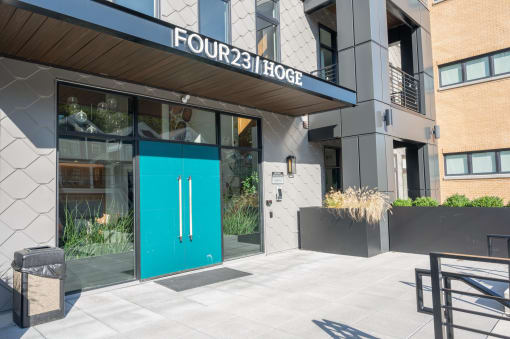 office building with a blue door at Four23/Hoge, Cincinnati