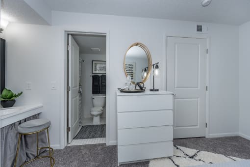 Luxurious Bathroom at Deerfield Crossing Apartments, Lebanon, 45036