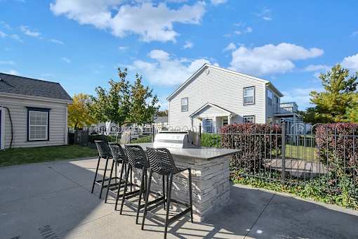 Outdoor patio at College Park, Columbus, OH, 43209