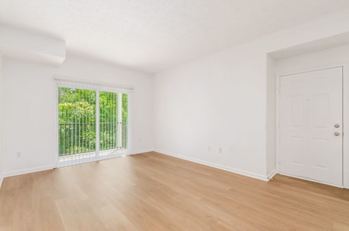 Vacant Living Area at Prescott Place, Ohio