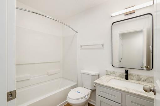 Bathroom With Bathtub at Prescott Place, Columbus