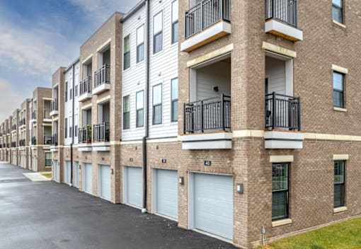 Building Exterior View at Liberty Flats Apartments, Liberty Township, 45069