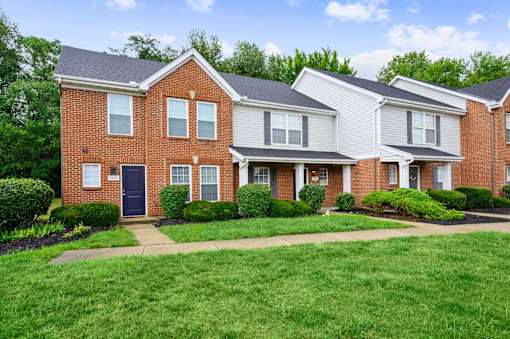 Lush Green Outdoor at Ivy Hills Living Spaces, Cincinnati, OH