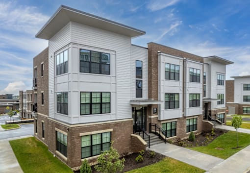 House Exterior View at Liberty Flats Apartments, Liberty Township, Ohio