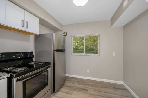 Kitchen at Finneytown Apartments and Townhomes, Cincinnati, 45231