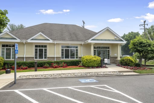 Parking lots at Woodlee Terrace Apartments, Woodbridge