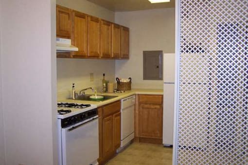 Kitchen in pinebrook apartment home
