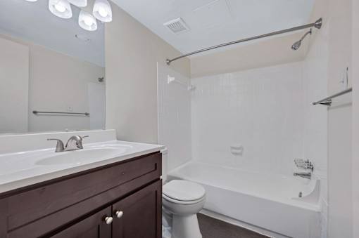 Luxurious Bathrooms at Columbia Pointe, Columbia, MD, Maryland 