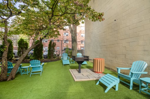 Outdoor Spaces at Majestic, Washington, Washington