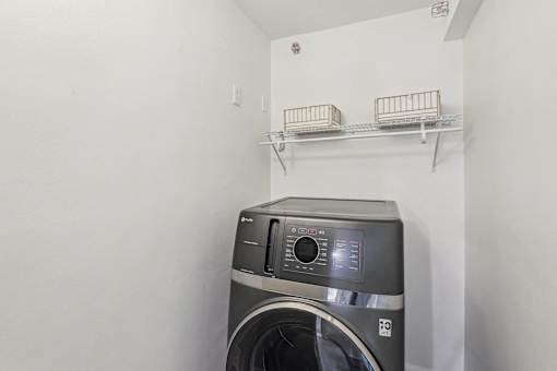 Laundry Room with Washers at Columbia Pointe, Maryland 