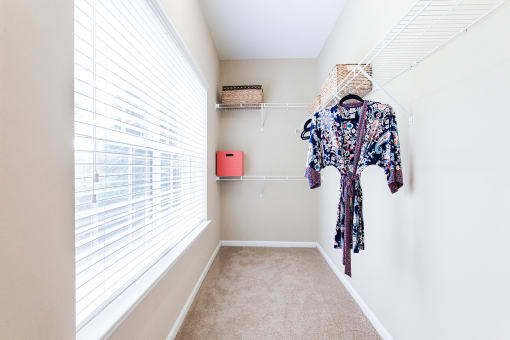 Walk-In Closets And Dressing Areas at Century Autumn Wood Apartments, Murfreesboro, 3712