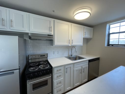 two bedroom kitchen at Flats at 87Ten, Charlotte, NC 28262