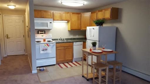 kitchen units at Coach House, Massachusetts