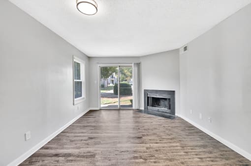 Unfurnished Living Area at Summit Eastchester, High Point, NC, 27265