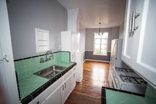 Studio Kitchen