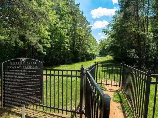 Your dogs need exercise and room to run around! Enjoy our on-site Pet Park at Autumn Park Apartments, Charlotte, NC 28262