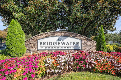 Monument Sign at Bridgewater Apartments, Duluth