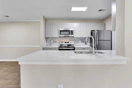 Open Kitchen at Bridgewater Apartments, Duluth, Georgia
