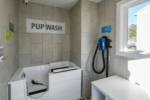 Dog Wash at Henley at Mirror Lake, Villa Rica