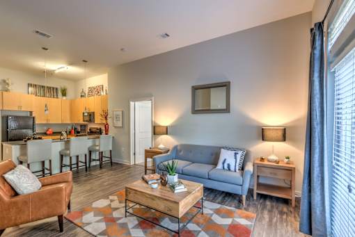 Living Area at Highland Row Apartments, Memphis, 38111