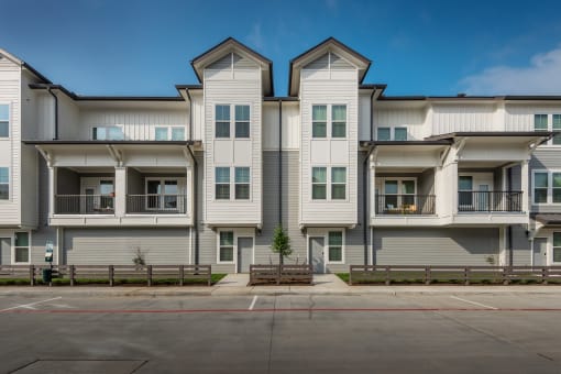 exterior view at the whispering winds apartments in pearland, tx at The Livano Kemah, Kemah