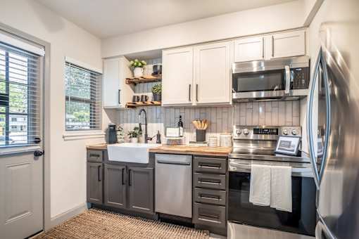 Modular Kitchen at Kiwi Goji Apartments, Memphis, TN,  38111