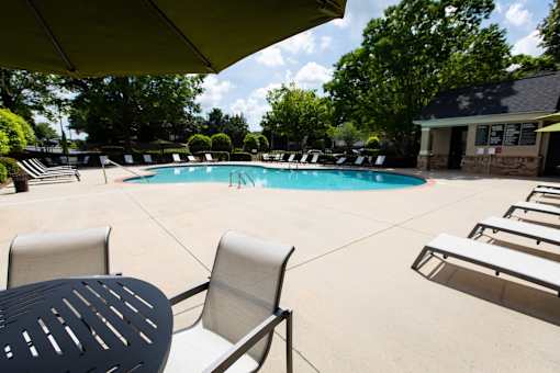 Outdoor Swimming Pool at Lakeside Villas Apartments, Georgia