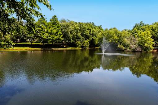 Scenic Lake at Lakeside Villas Apartments, Hampton