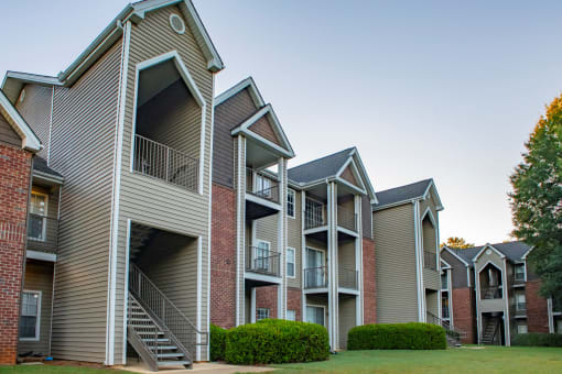 Exterior of Apartment Building at Polos at Hudson Corners Apartments, South Carolina 29650