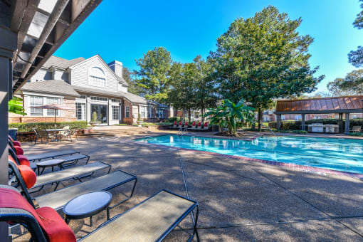 Swimming Pool With Relaxing Sundecks at The Retreat at Germantown, Germantown