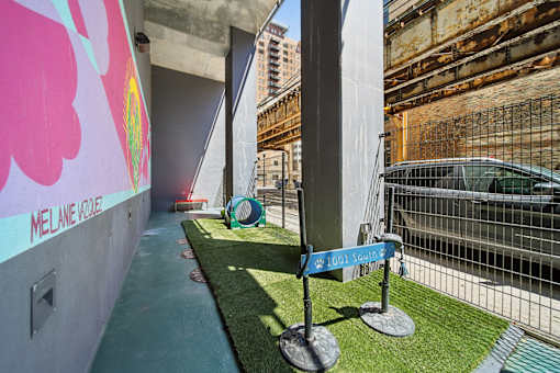 Chicago apartment outdoor dog run and pet area