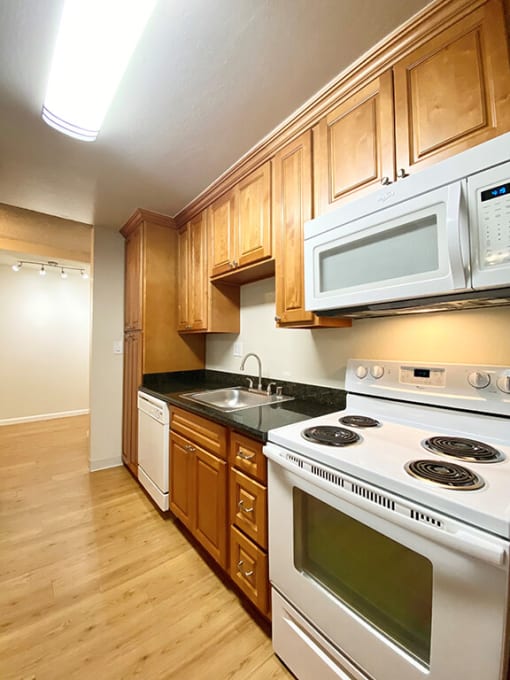 Electric Range In Kitchen at Castlewood, California