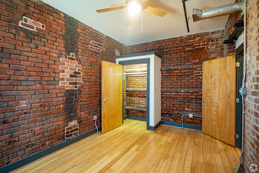 Cobblestone Commons Bedroom