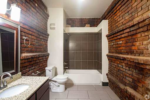 Cobblestone Commons Bathroom