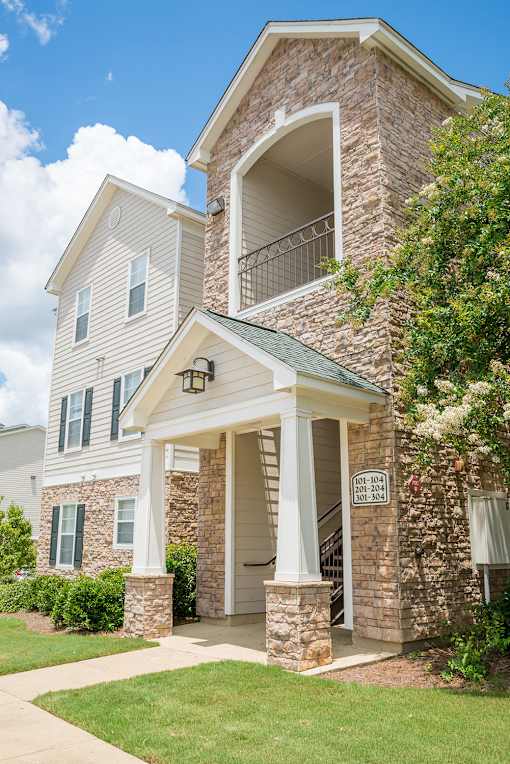 Exterior at Verandas at Taylor Oaks Apartments in Montgomery, AL