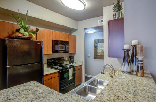 Kitchen Sink With Faucet at The Ranch at Pinnacle Point, Rogers, 72758