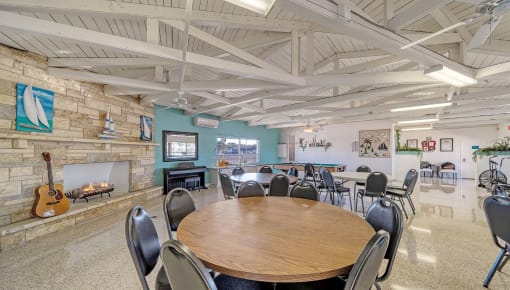 Clubhouse 3
