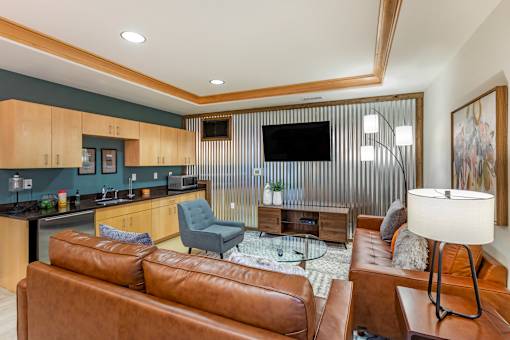 Resident Lounge at The Enclave Luxury Apartments