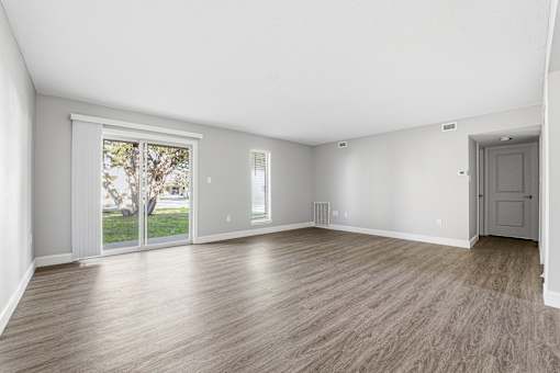 Vacant Living Area at Hidden Brook Apartment Homes, Massachusetts