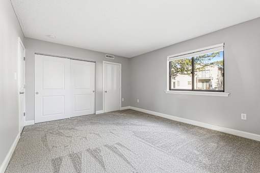 Carpeted Bedroom at Hidden Brook Apartment Homes, Massachusetts, 02740