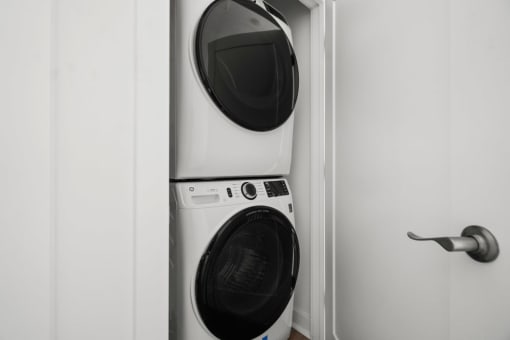 Washer and Dryer at The Aeronaut, Massachusetts