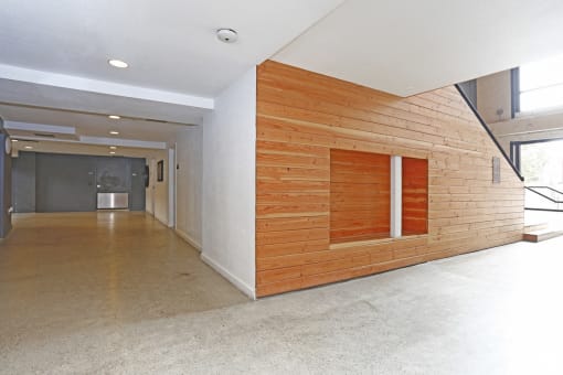 Common Area Lobby/Hallway