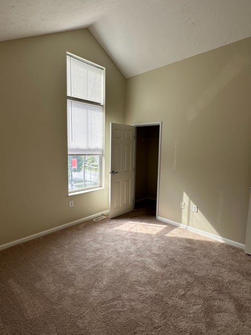 a bedroom at Tremont Pointe Apartments